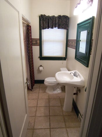 bathroombefore Bathroombefore