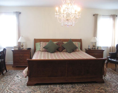 master-bedroom-traditional-chandelier Master Bedroom Traditional