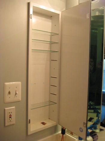 medicine-cabinet-makeover medicine-cabinet-makeover