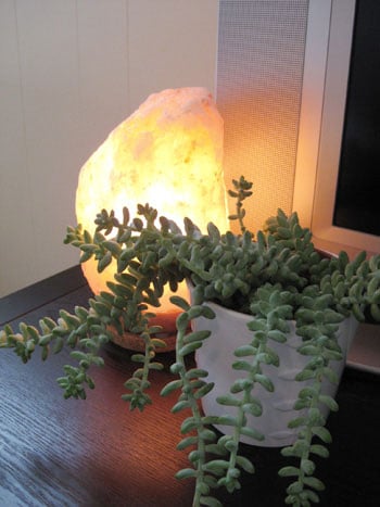 salt-lamp-negative-ions salt-lamp-negative-ions