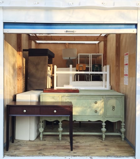 kitchen-demo-pod-with-furniture